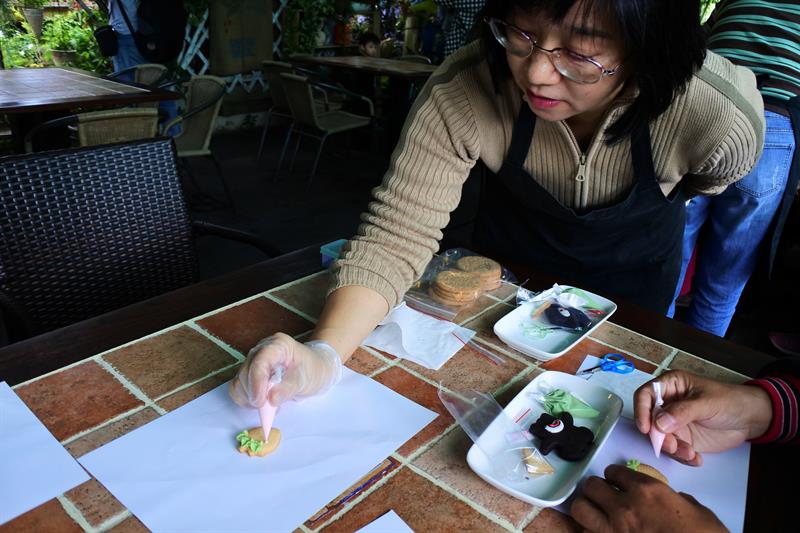 親子輕旅行 台北白石湖採草莓、踏青一日遊