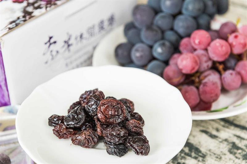 Overseas Visitors’ Favorite   Grapes are Large and Sweet