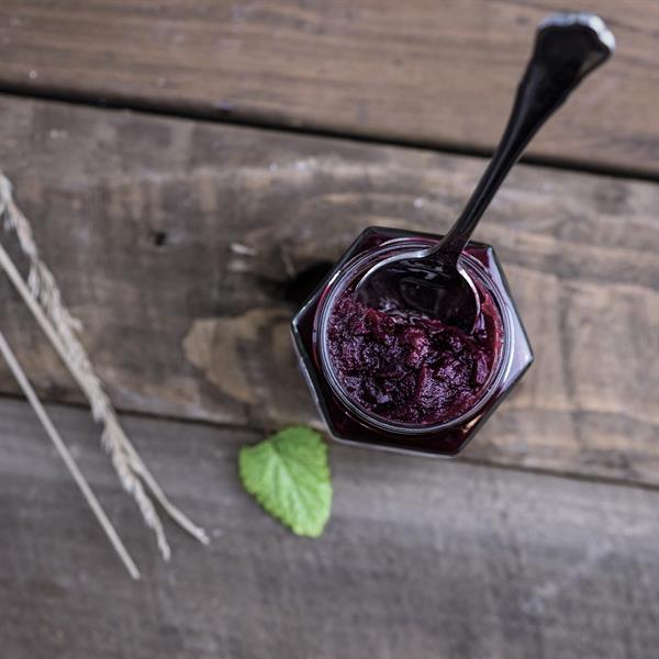 Making the Best of Local Specialty of Fruits and Flowers The Experience of “Natural Handmade Jam” Theme Farm Tour