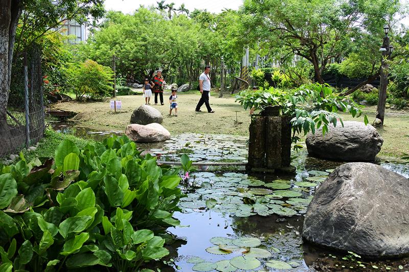旅は若者だけの特権ではありません！おじいさんもおばあさんも存分に楽しめます