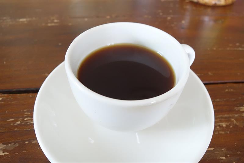 中部の旅に出たら、一杯飲むのを忘れずに：紅茶とコーヒーで体験する職人の心