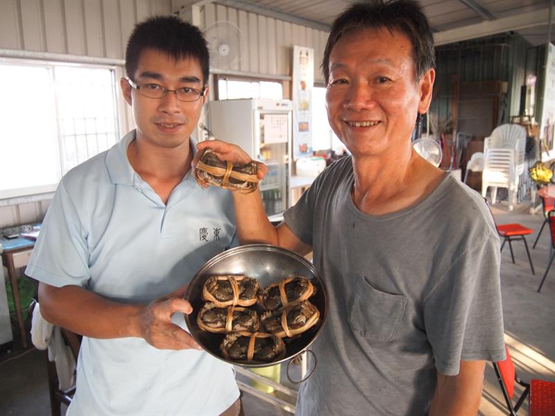 美味しい大閘蟹を楽しむ。台中での最高の美味