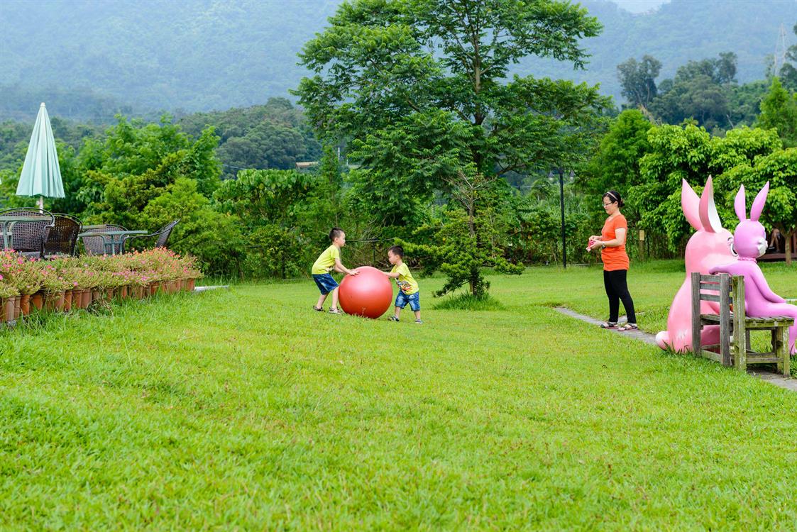 親子で山沿いを遊ぶ　南部台湾での休暇と息抜きの旅