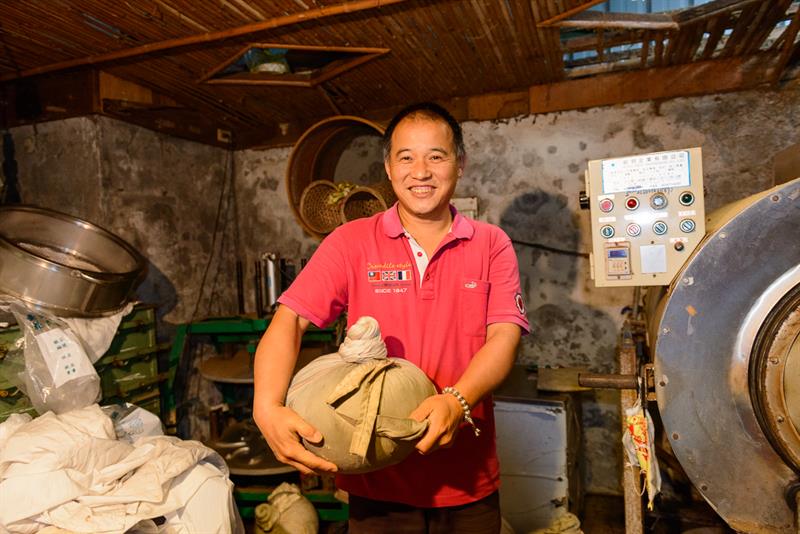 Here Comes the Tea Harvest Festival: A Guide Tour to Tea and Delicacies in Maokong