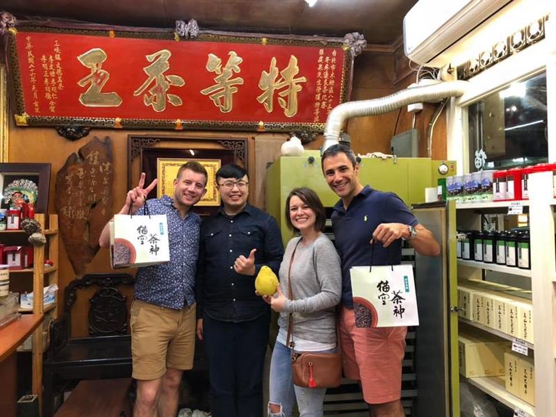 Here Comes the Tea Harvest Festival: A Guide Tour to Tea and Delicacies in Maokong