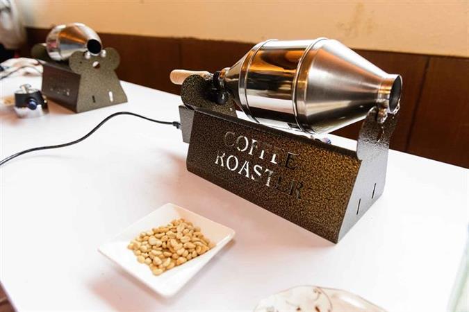 国道11号沿線で飲む一杯の潮風コーヒー