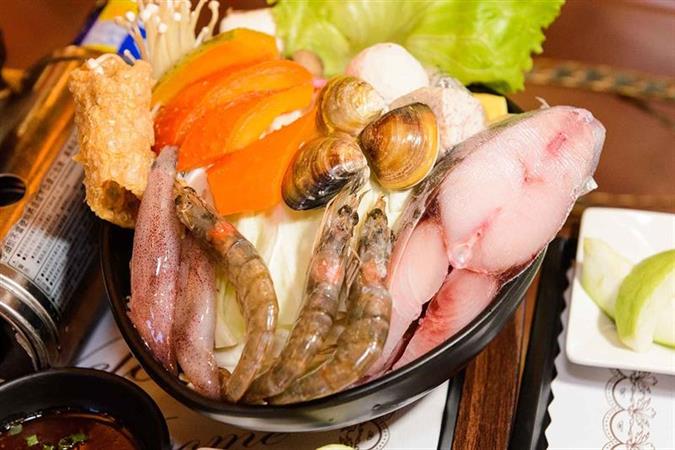 国道11号沿線で飲む一杯の潮風コーヒー