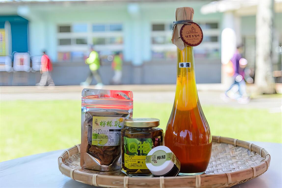 以梅子製作的農特產品