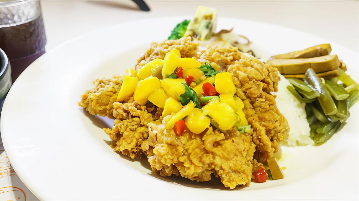 圖說：促進食欲的芒果椒麻雞。