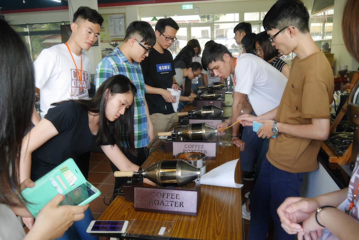 百勝村可預約烘豆體驗