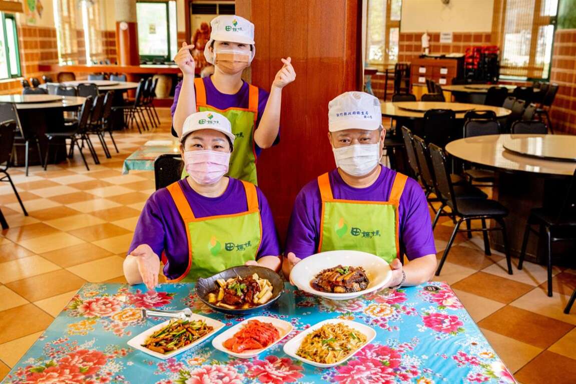 豐富烹飪經驗的田媽媽們