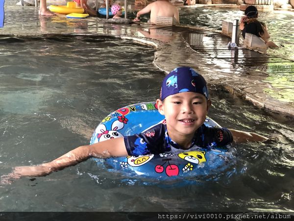 應該是夏天的關係，東遊季的溫泉池幾乎改成冷水池!