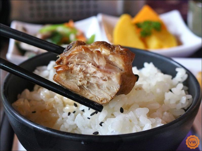 至於肉質當然就沒話說，嘗起來的口感不會過鹹，卻也下飯哦！