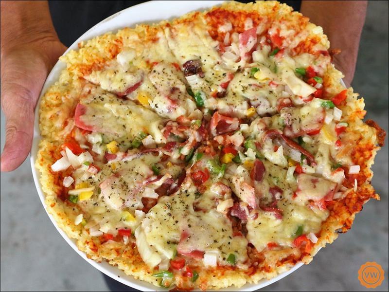 在逛了差不多的時候，剛剛手作的ＤＩＹ米披薩也已經出爐囉！