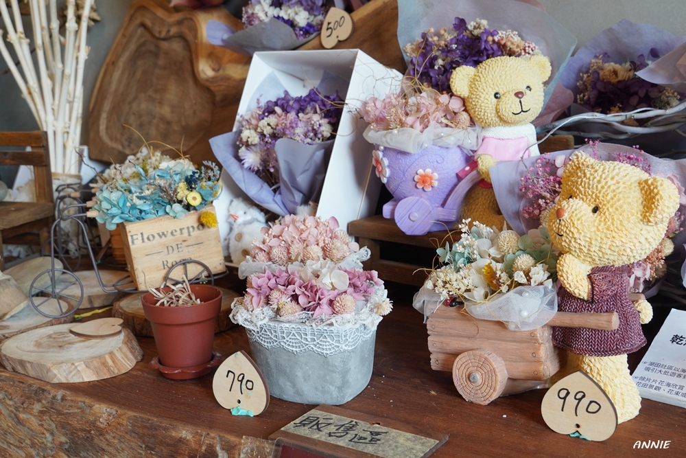 女主人親手製作的永生花束，都是可以購買的。