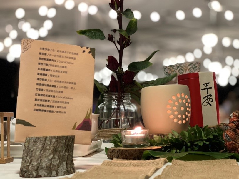 融合在地物產、文化,以及自身對土地的執念,譜出一桌動人的餐桌饗宴。