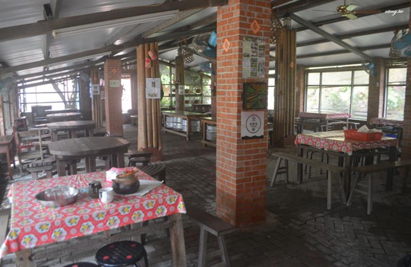室內用餐及部份DIY體驗活動的場地，帶有古早味。