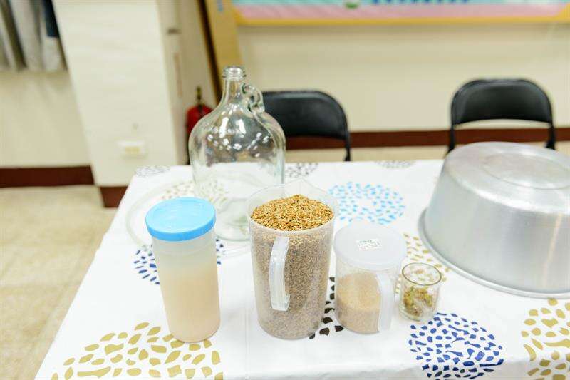 小麥都已經完成發芽和烘焙的前製作業。