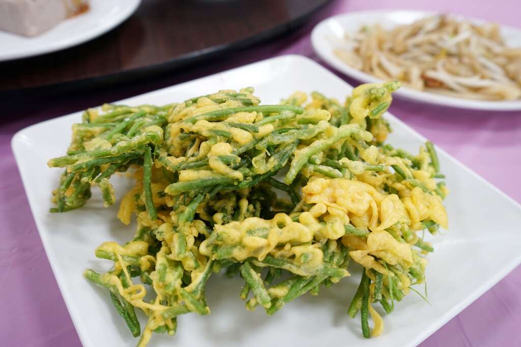 酥酥脆脆的炸野蓮