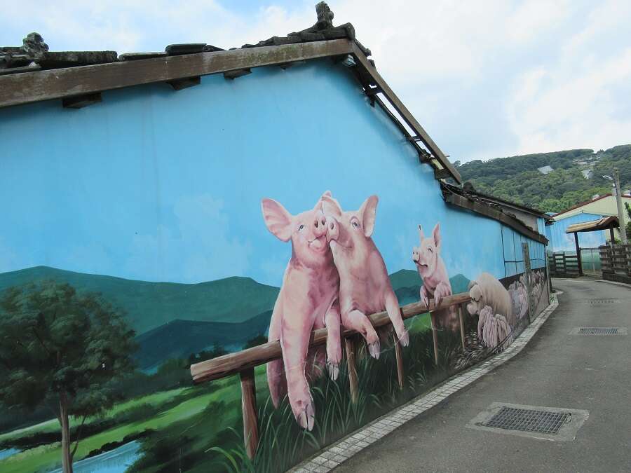 馬力埔休閒農業區內的彩繪小徑，描繪農家生活。(圖片來源 : 台中市政府農業局)