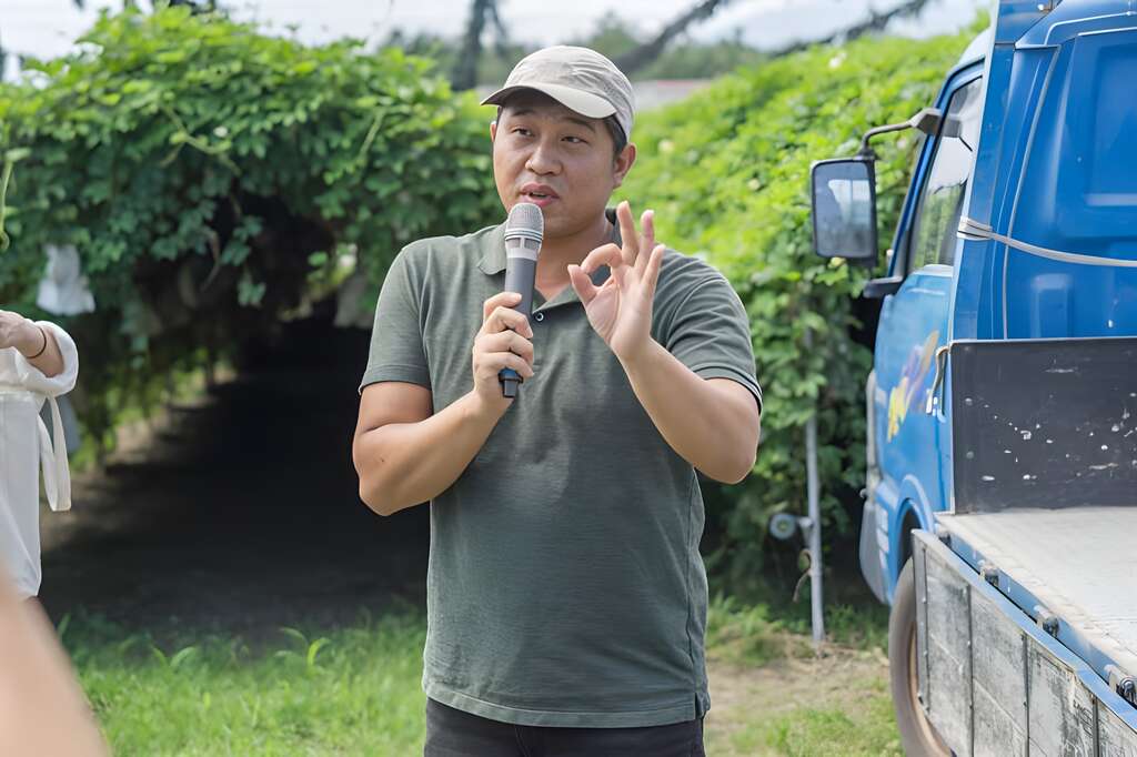 郭明哲，康樂鼓掌農場經營者