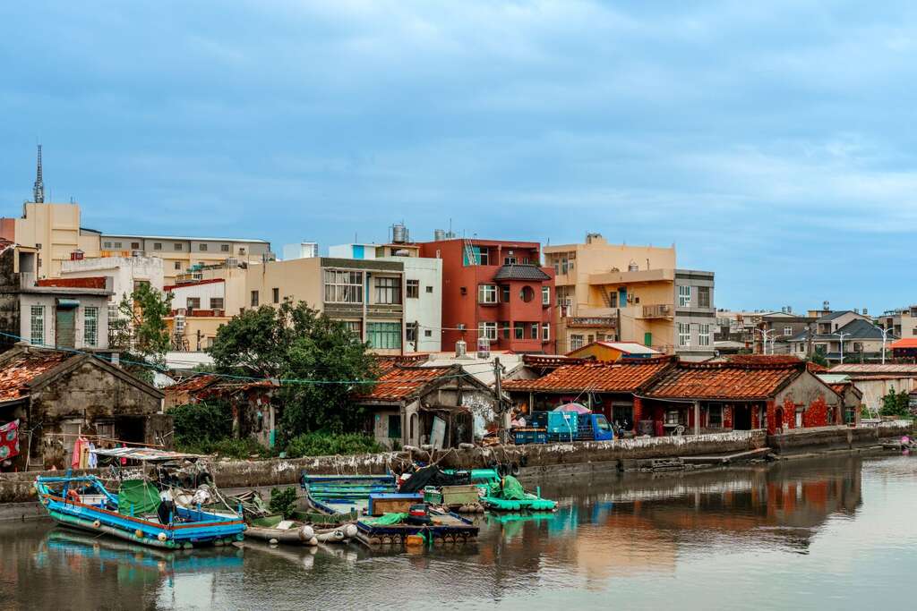 豐漁橋附近的港灣很有古早漁村的印象