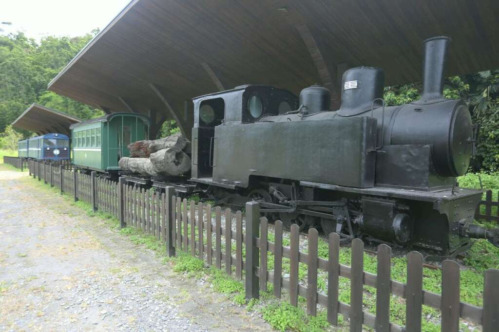 在土場展示的退役列車