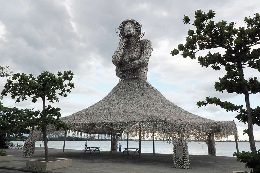 以35萬顆蚵殼打造的「海之女神」