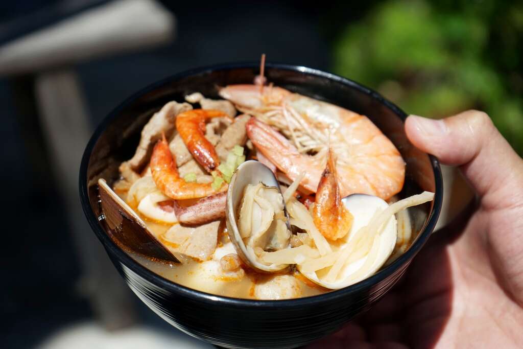 飯湯的海洋鹹鮮滋味，令人回味