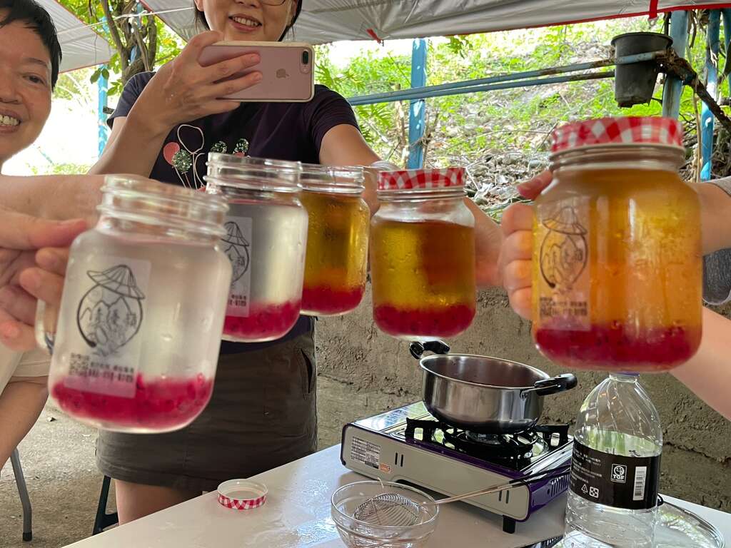 自製火龍果粉圓飲品