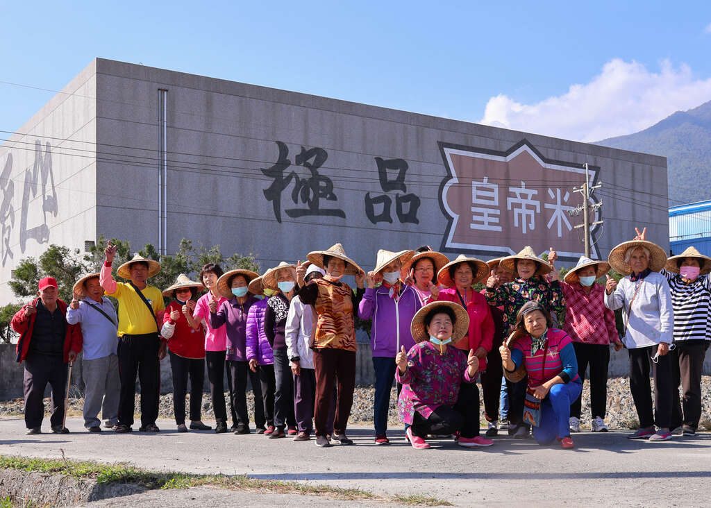梓園碾米廠獲得「金牌衛生米廠」冠軍殊榮（台灣休閒農業協會提供）