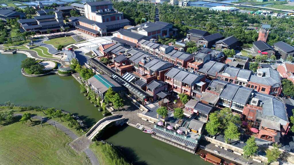 國立傳統藝術中心園區內古色古香的紅磚厝