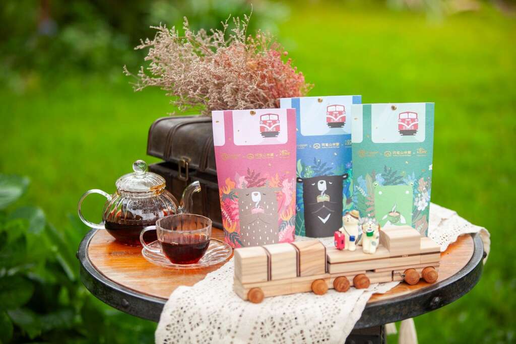 林韻茶園將傳統茶廠重新定位，也更重視與茶友互動（林韻茶園提供）