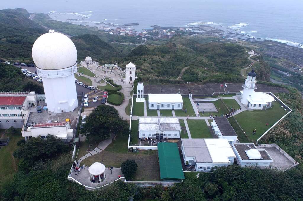 三貂角燈塔下的馬崗與卯澳為石花菜產地之一