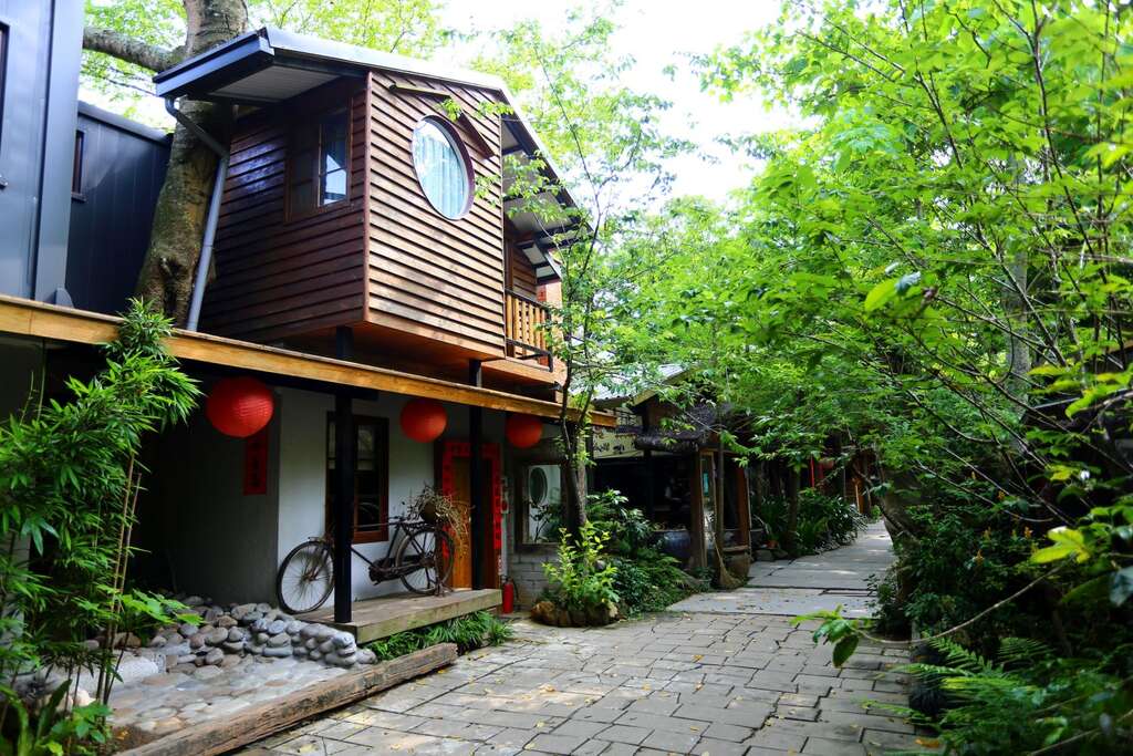 卓也小屋的園區讓人有種與世隔絕的氣氛（台灣休閒農業協會提供）