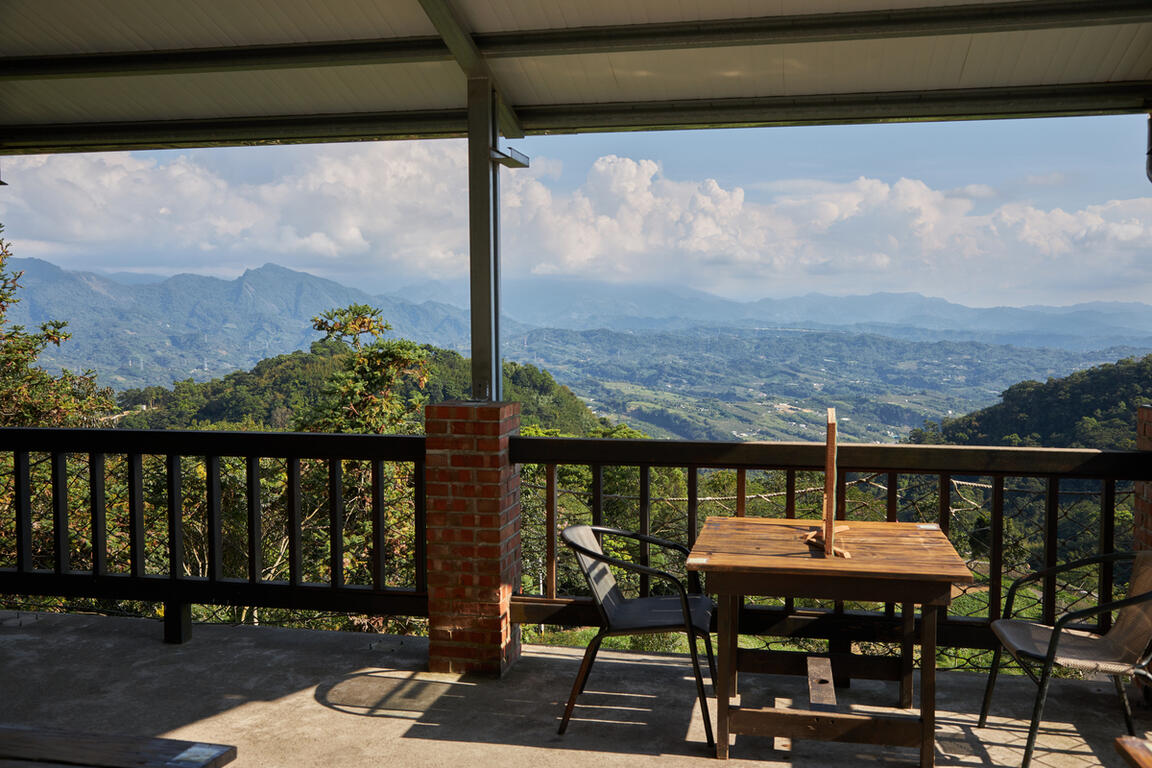 雲也居一開方式觀景用餐區