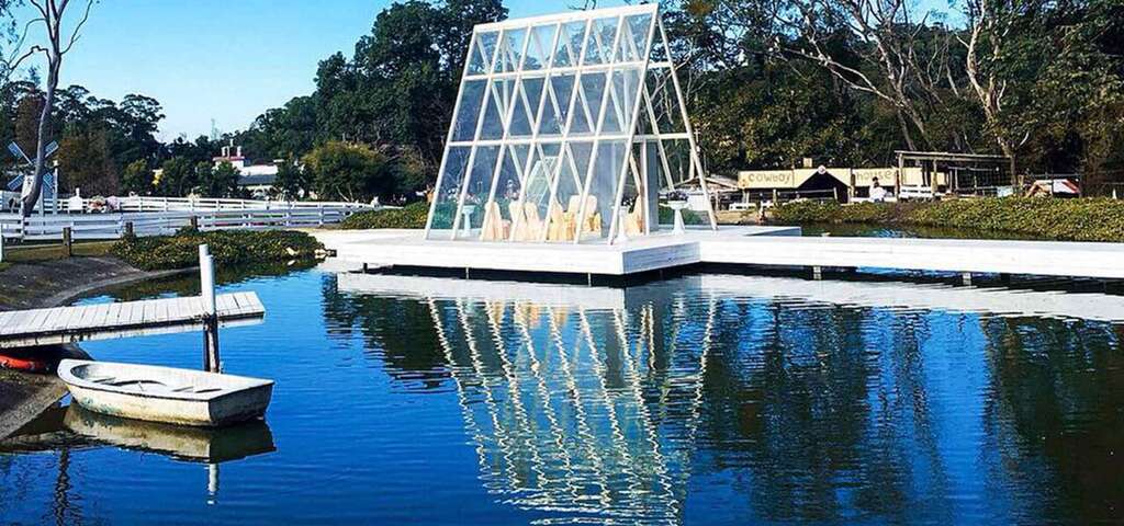 03富田農場夢幻水上教堂，成為婚紗攝影與浪漫約會的理想場所。_圖片取自農遊超市