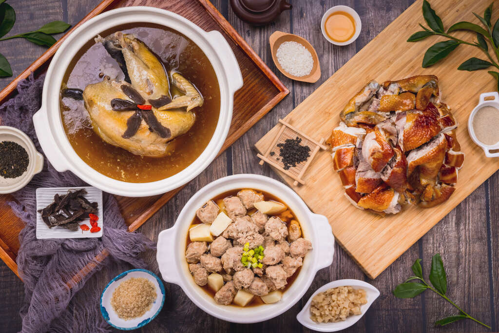 08小半天風味餐坊提供創意茶香料理，讓味蕾與文化共舞。