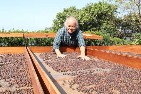 大鋤花間咖啡生態農場