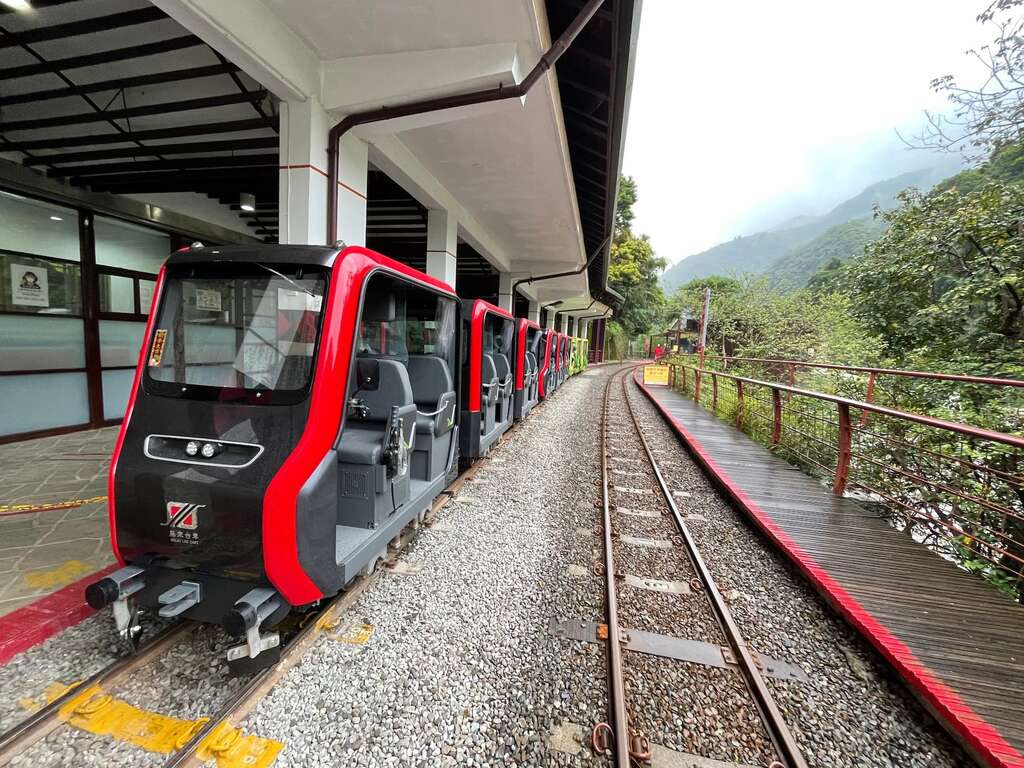 融合泰雅特色的台車新車體