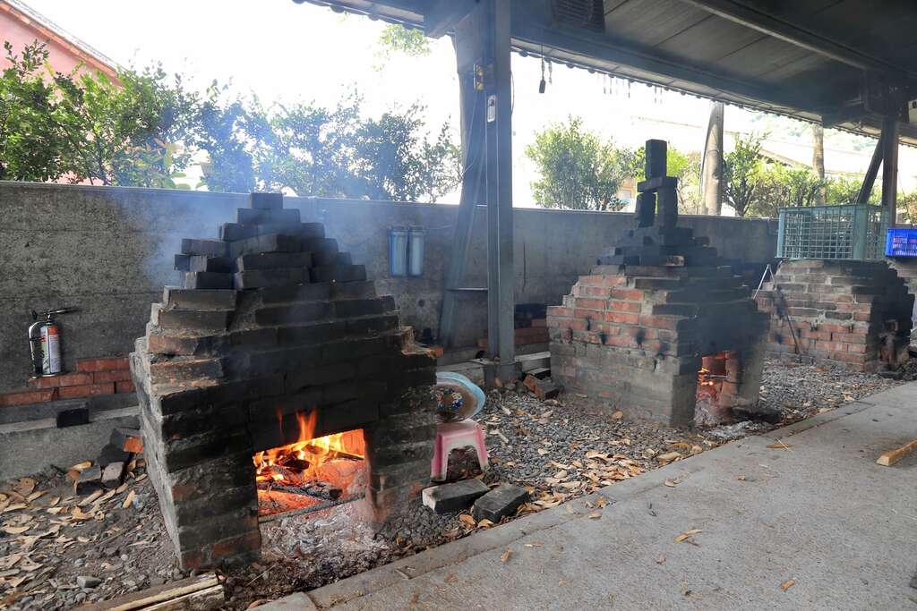 汪汪地瓜園的窯烤區-圖片來源：農遊超市