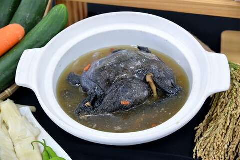 富麗禾風-元氣烏骨雞