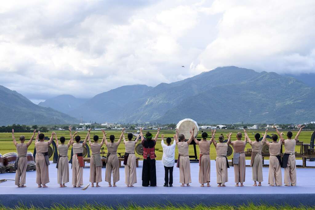 池上秋收稻穗藝術節_演出1_取自台灣好基金會FB
