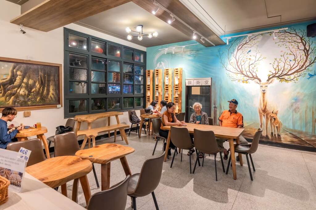 馥茶堂_台灣水鹿彩繪