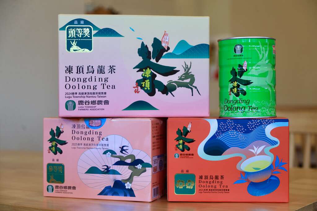 小半天風味餐坊田媽媽餐廳，本業是種茶、種筍與苦茶油，店內有多樣茶飲可供選購