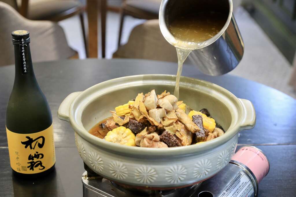 議蘆吟釀洋菇麻油雞