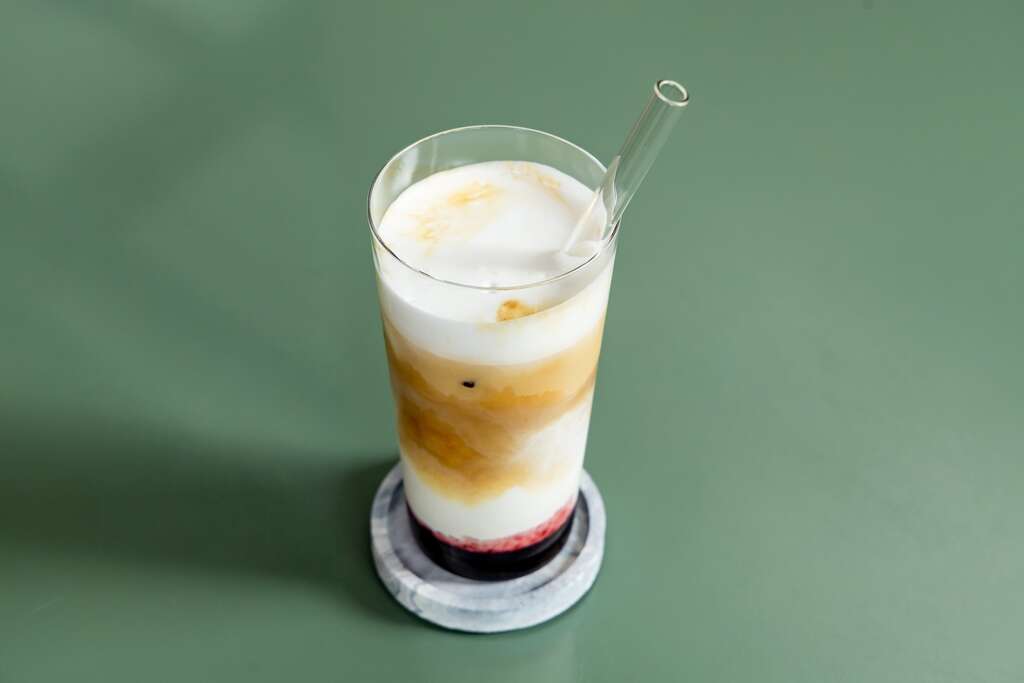 招牌「古坑桂林945桑特調」