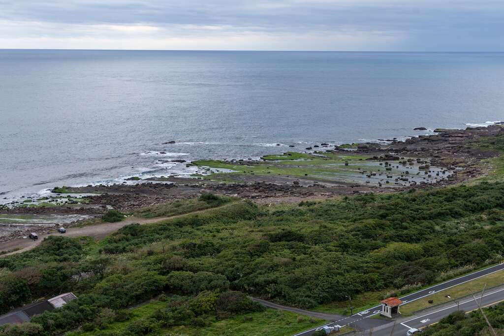 從三貂角俯瞰萊萊地質區