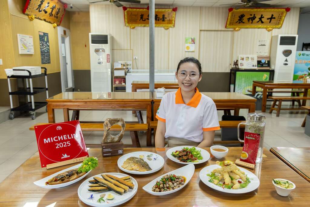 長盈海味屋2025年再度榮獲米其林必比登推薦