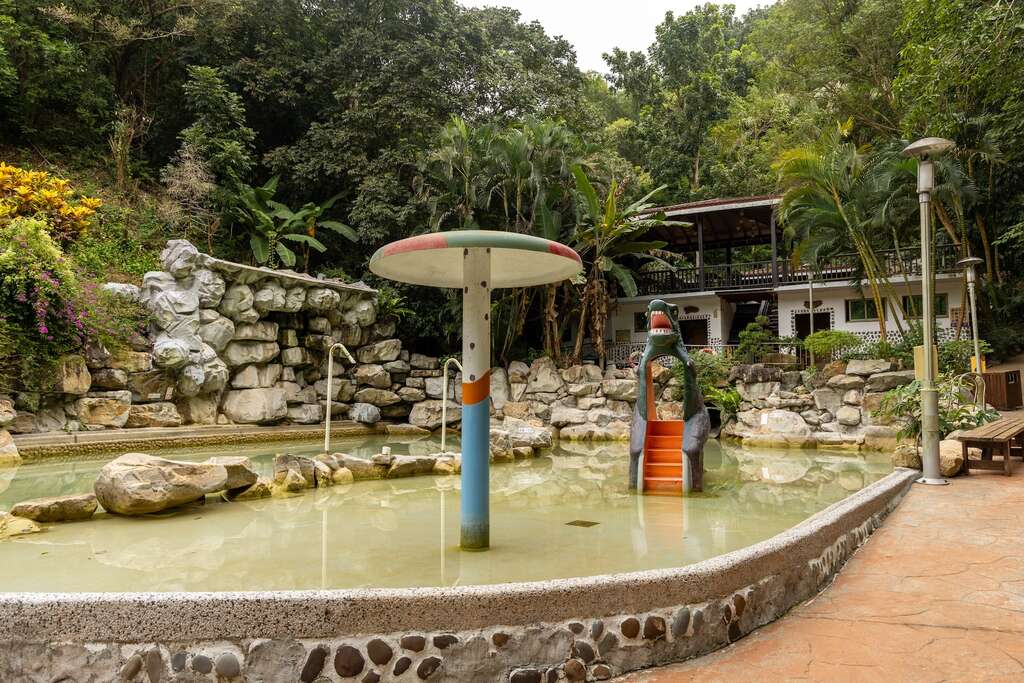 設有相關遊樂社區